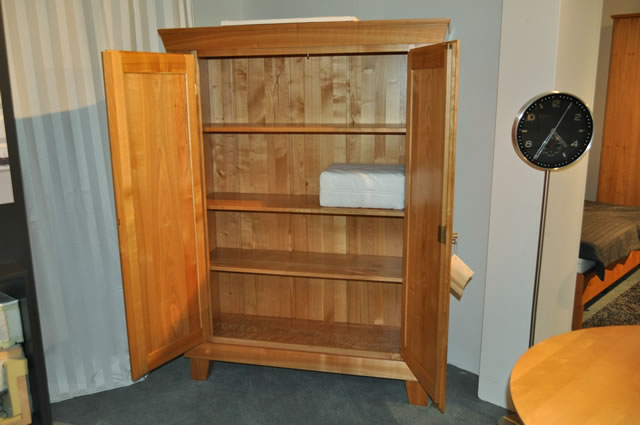 Kleiderschrank